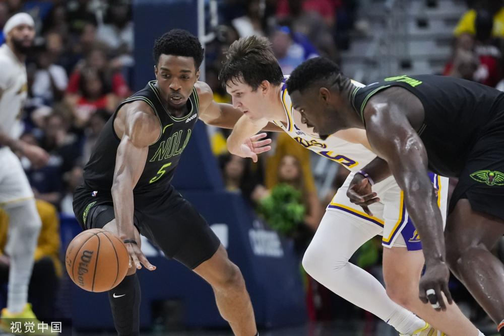 前场逼抢的 前场逼抢的