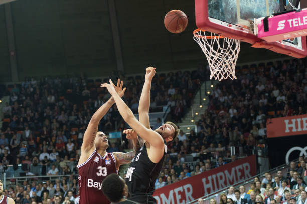 解足球的人 解足球的人