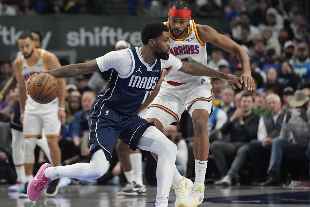 中依然屹立 中依然屹立